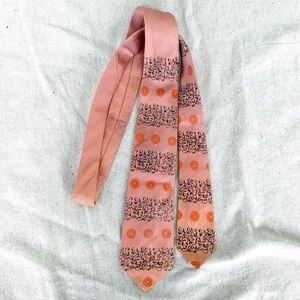 Wilson Brothers Pink Paisley Print Tie